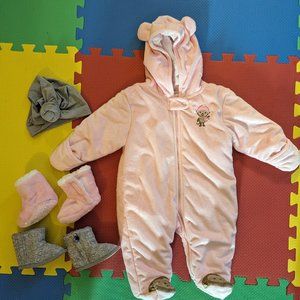 Cute winter bundle - Warm winter onesie 6M and boots